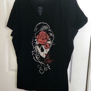 Torrid shirt size 2